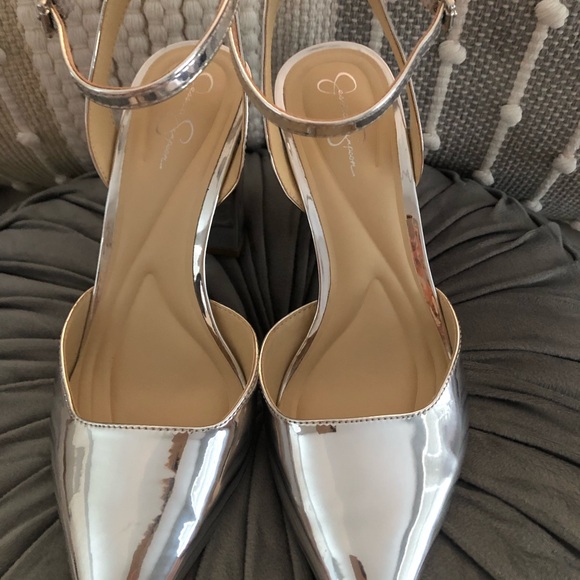 Jessica Simpson Metallic Silver Block Heels - Picture 3 of 4